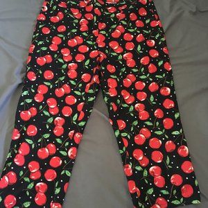 Sourpuss cherry capris